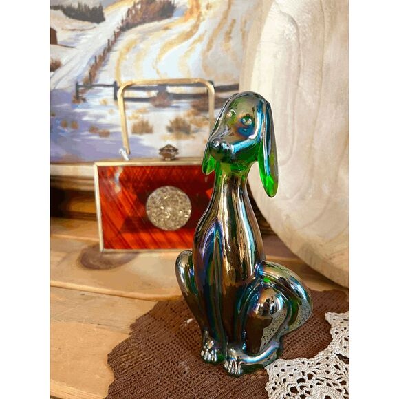 Viking Glass Mould Epic Dog Figurine Shiny Green Carnival Glass Hound by Mosser - Picture 5 of 5